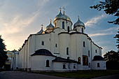 Novgorod - cattedrale di Santa Sofia (XI sec.), lato orientale con le absidi.